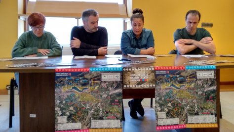 Presentado en Lezo el folleto que recoge toda la oferta de actividad física y deportiva de Oarsoaldea