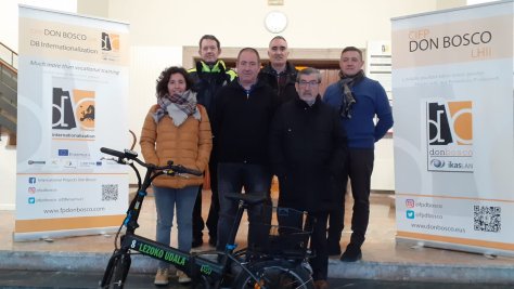 El Ayuntamiento de Lezo visita Don Bosco 