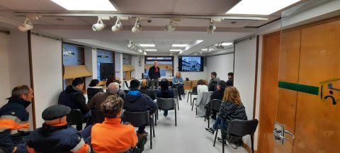 Reunión celebrada en la sala de Cultura